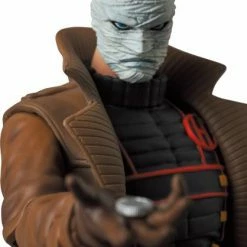 DC Batman - MAFEX HUSH - Character Action Figure Jun 2021