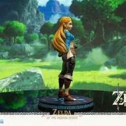The Legend Of Zelda: Breath Of The Wild Princess Zelda - Character Figure