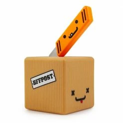 Travis Cain - Love Hurts BFFs - Kidrobot Blind Box Vinyl Mini Figure Series 5