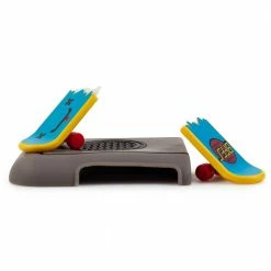 Travis Cain - Love Hurts BFFs - Kidrobot Blind Box Vinyl Mini Figure Series 5