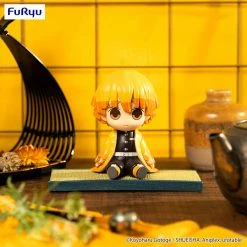 Figures Demon Slayer: Kimetsu No Yaiba - Agatsuma Zenitsu - FuRyu Potetto Non-Scale Figure [Pre-order]