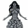 Dynamite Figures Artgerm Vampirella Coll B&W Bust Art Figure [Pre-order]