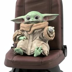 Star Wars: The Mandalorian - Child In Chair - Diamond Select Toys 1/2 Scale Statue Figure