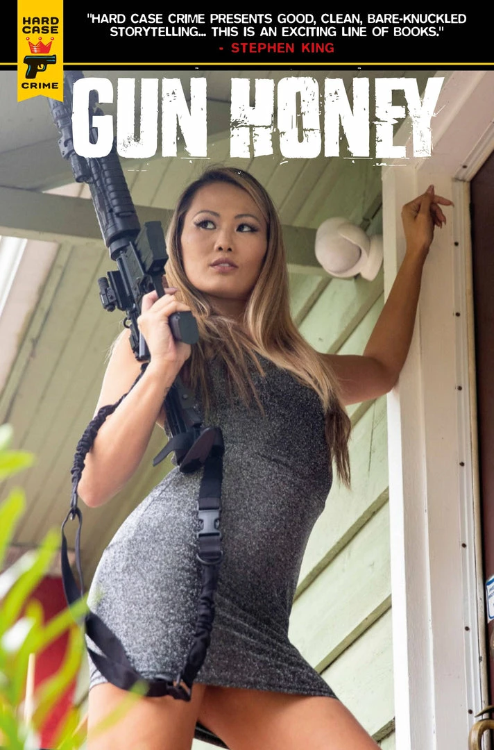 Gun Honey #1-4 Photo Pack (MR) - Titan Comics Comic Book 3 Gun Honey #1-4 Photo Pack (MR) - Titan Comics Comic Book