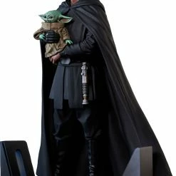 Diamond Select Toys LLC Star Wars Premier Collection Mandalorian Luke & Grogu - Diamond Select Toys Statue Figure [Pre-order]