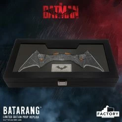 Batman Batarang LTD Edition - Factory Entertainment Prop Replica [Pre-order] DC