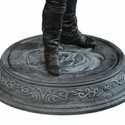 DARK HORSE COMICS The Witcher (Netflix) - Geralt Figure [Pre-order]