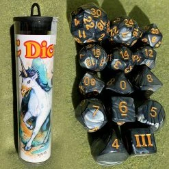 GOODMAN GAMES Dungeon Crawl Classics: Beaked Unicorn Dice Set