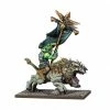 MANTIC ENTERTAINMENT Miniature Games Kings Of War 3rd Edition: Goblin Flaggit On Mawbeast Miniatures